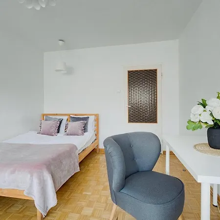 2 Bedroom Apt In Heart Of Zgoda 9 Tv70