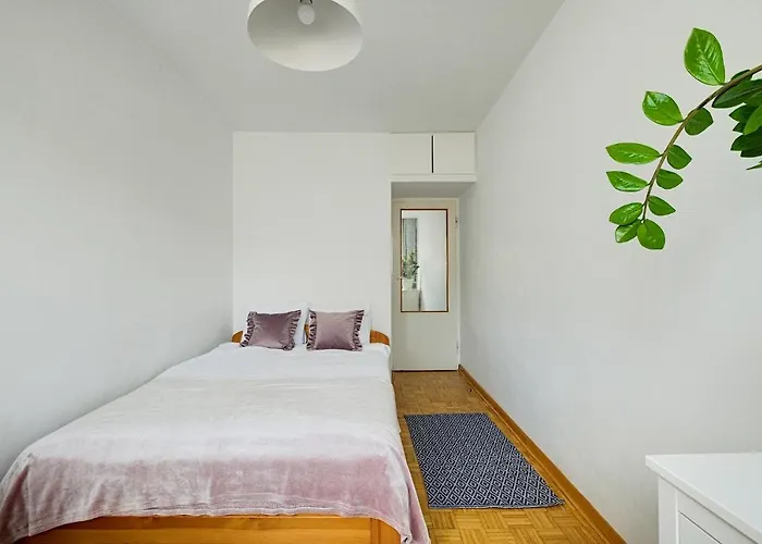 Daire 2 Bedroom Apt In Heart Of Zgoda 9 Tv70 Varşova