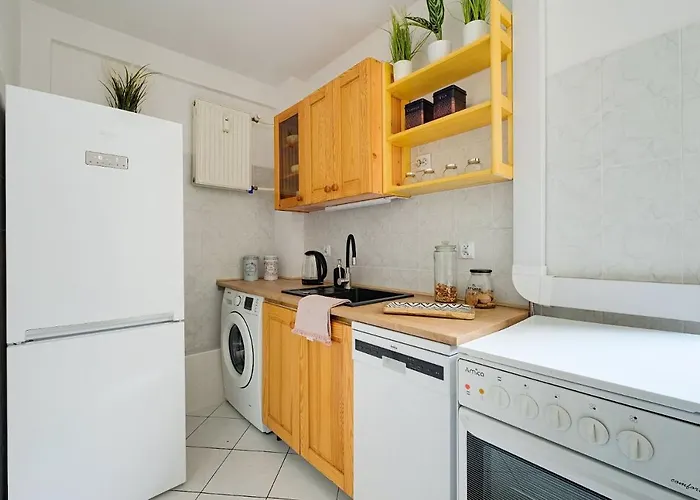 Daire 2 Bedroom Apt In Heart Of Zgoda 9 Tv70 *