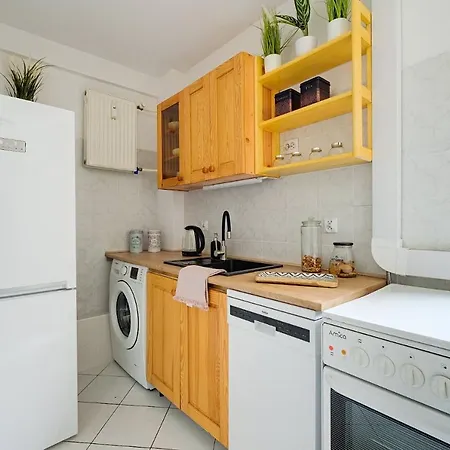 Apartamento 2 Bedroom Apt In Heart Of Zgoda 9 Tv70 *