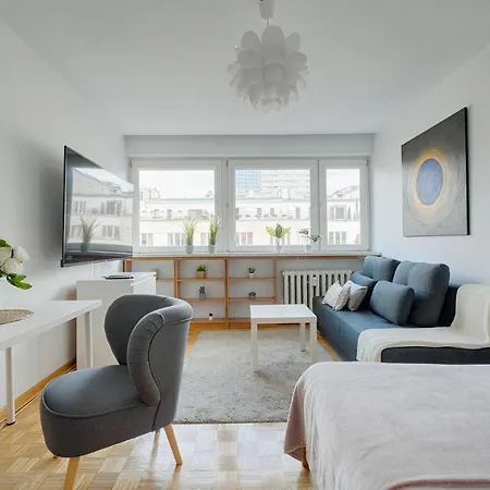 2 Bedroom Apt In Heart Of Zgoda 9 Tv70 Varsovia