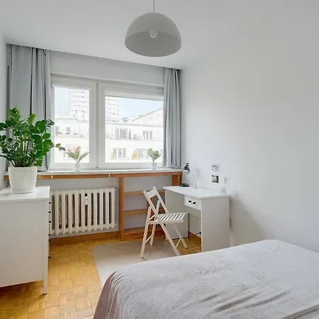 2 Bedroom Apt In Heart Of Zgoda 9 Tv70 Apartamento *